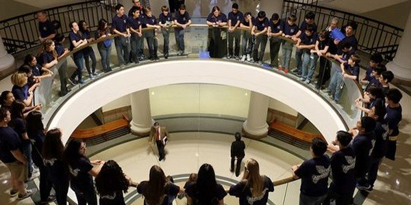 Rotunda prayer